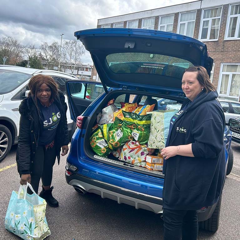 The Minims supported their local food bank in Hatfield on Do Good Day.