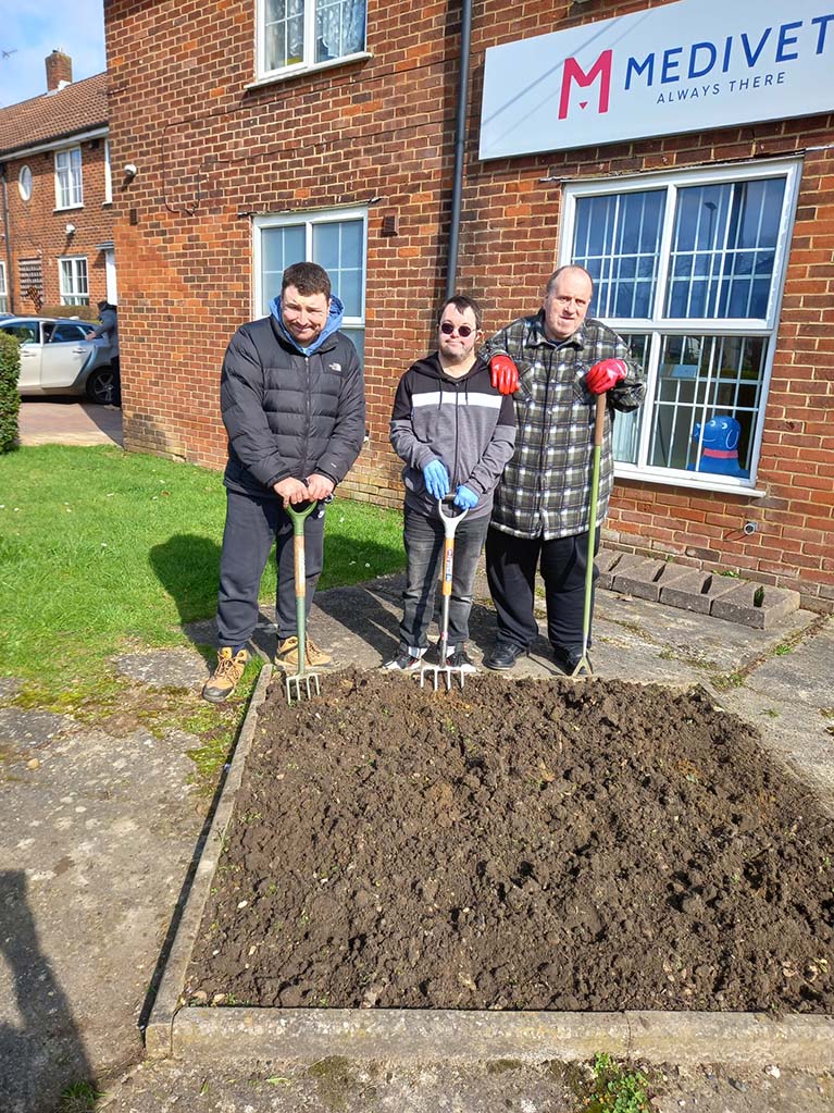 Woodhall Community Centre, Welwyn Garden City, We divided our time between litter picking, painting, gardening and cleaning was the order of the
                        day.