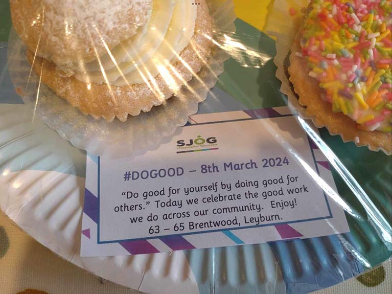 Brentwood, Leyburn - Pam and Nell prepared cakes to share with neighbours, and Peter then delivered them. The neighbours were very grateful!