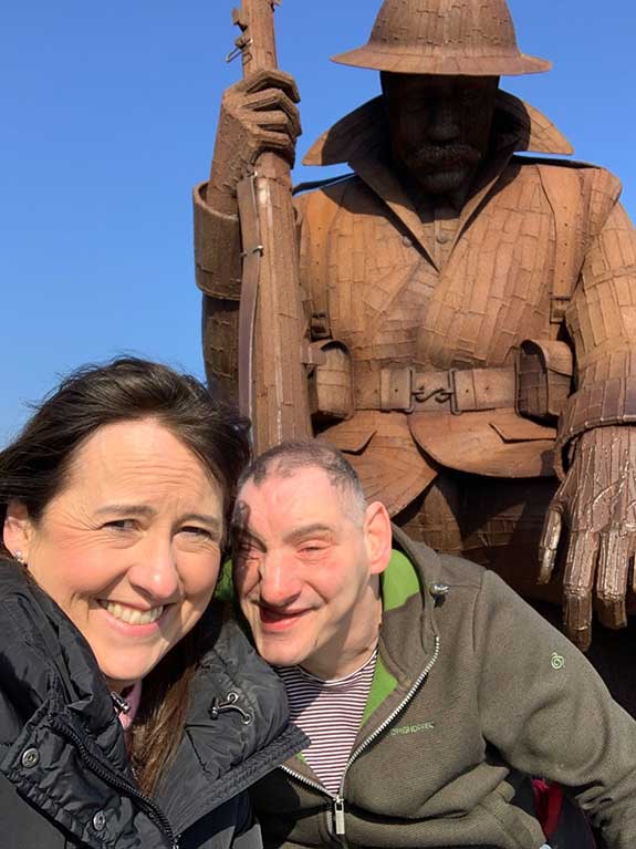 Lisa spent the day with Alan, a resident from Dalby View.